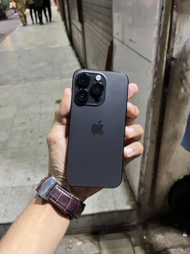 iphone 14 pro 1