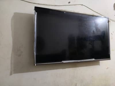 Android TCL 43 inche LED with box