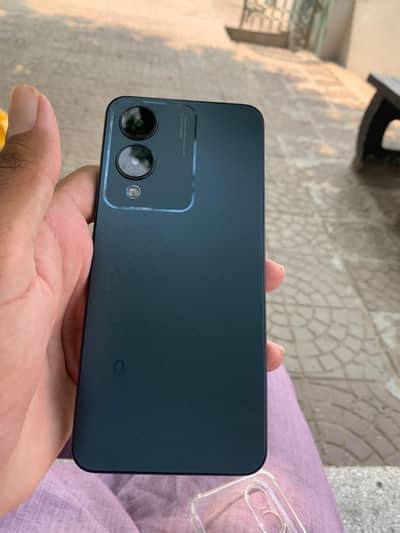 vivo Y17s