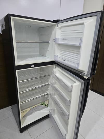 Dawlance fridge for sale
