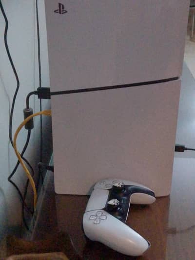Slightly Used 1TB digital PS5 With Box