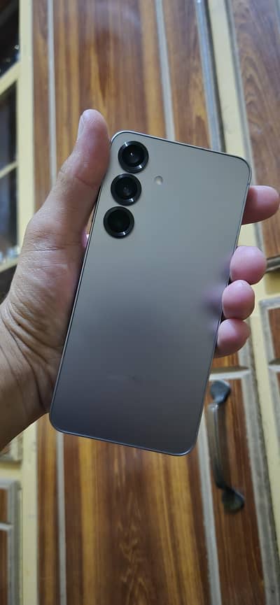 Samsung S25  12 256