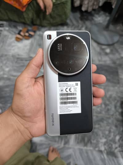 Xiaomi 15 Ultra 16/512 5G pta official with camera photography kit
