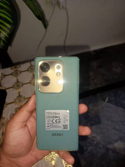 Infinix Zero 30