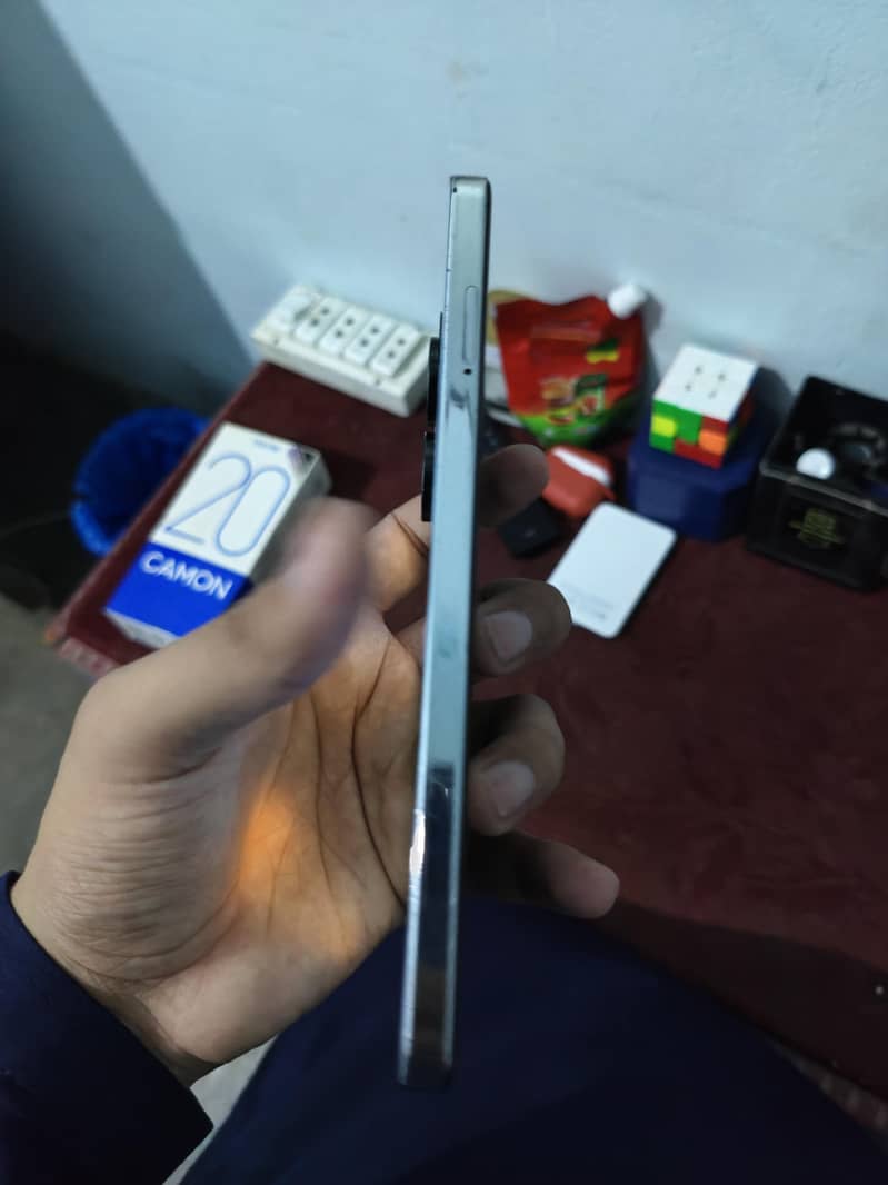 Tecno CAMON 20 Pro 4