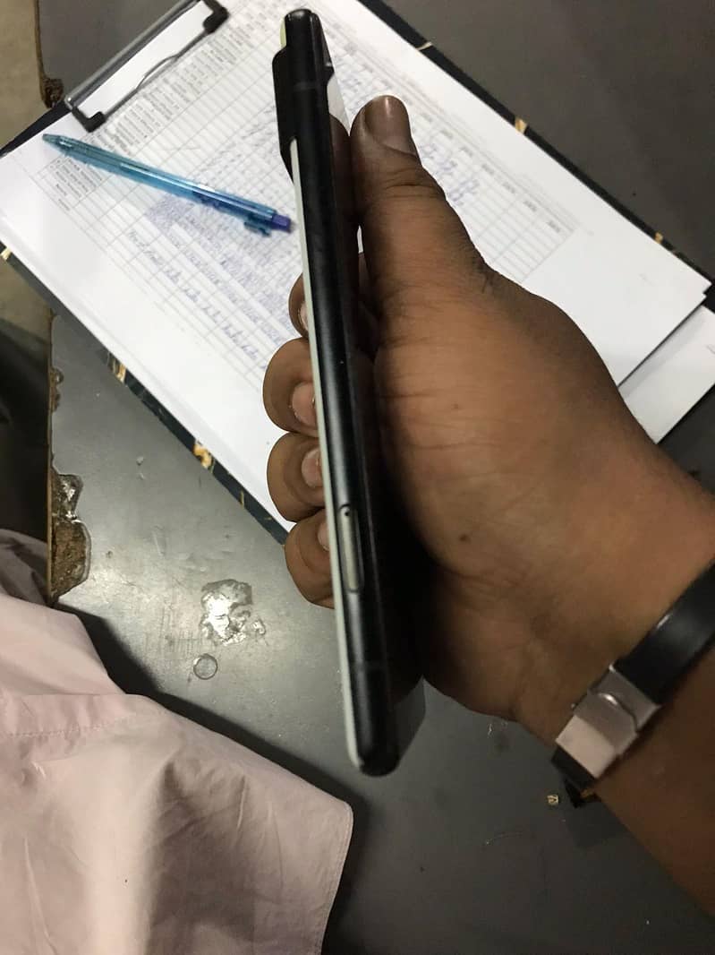 google Pixel 6 4