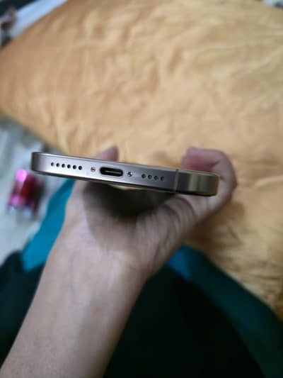 Apple iPhone 16 Pro Max
