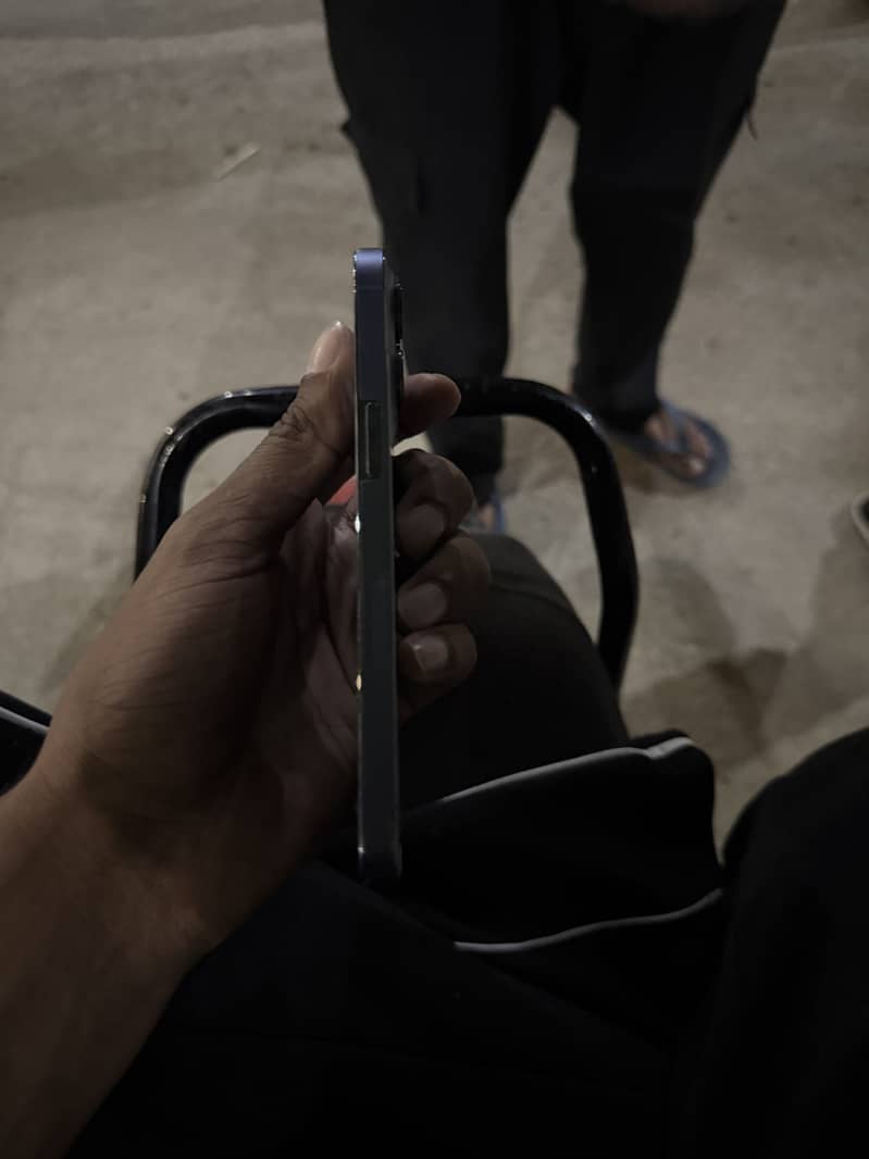 Apple iPhone 13 Pro 3