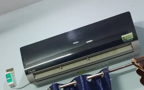 Ac haier mint condition