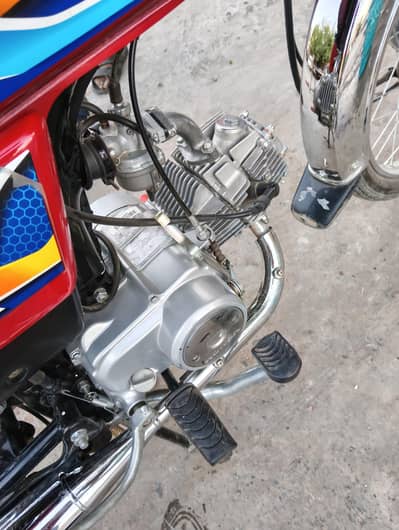 NEW BIKE ONLY 2 MONTH USE 10/10