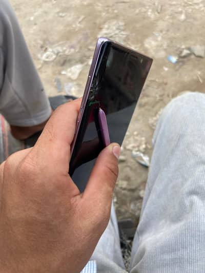 Samsung Mobile Note 9( p. a. t. c. h. e. d)