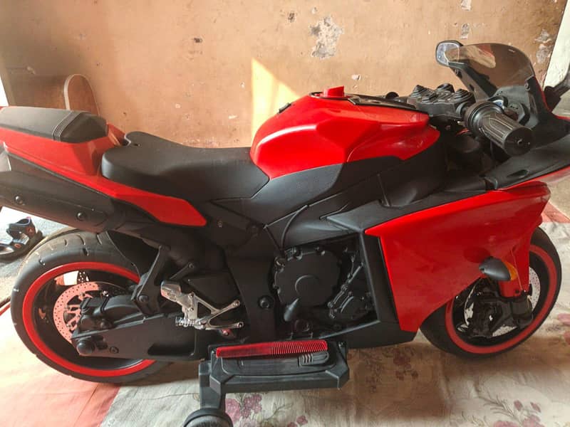 motorcycle 0