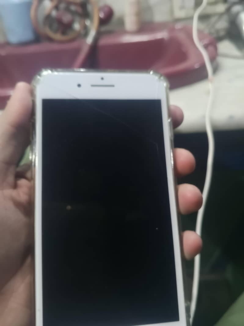 Apple iPhone 7 Plus 1