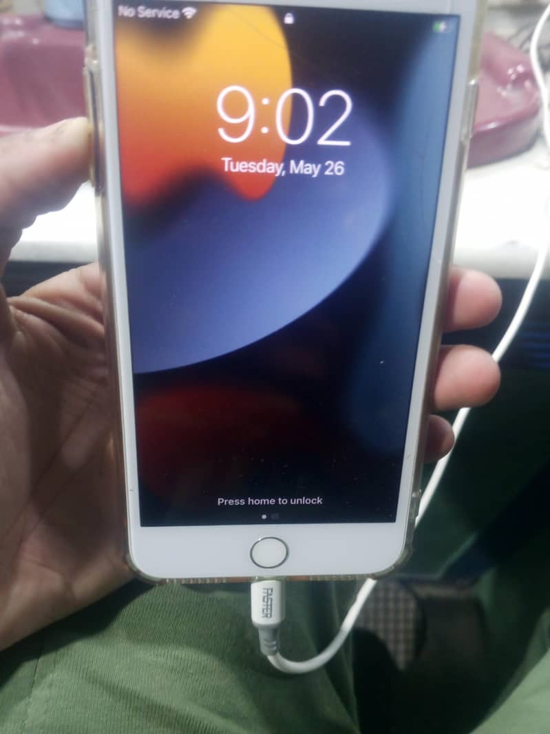Apple iPhone 7 Plus 5