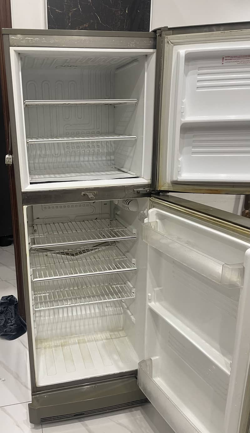 Pel Medium Size Refrigerator 2