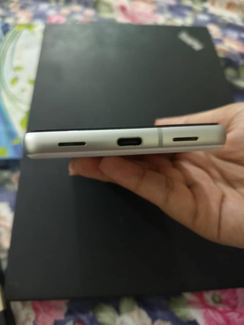 Google pixel 7a 4