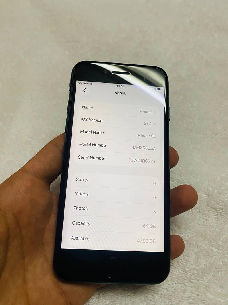 I phone SE3 Non PTA (MDM) with fast charger 3