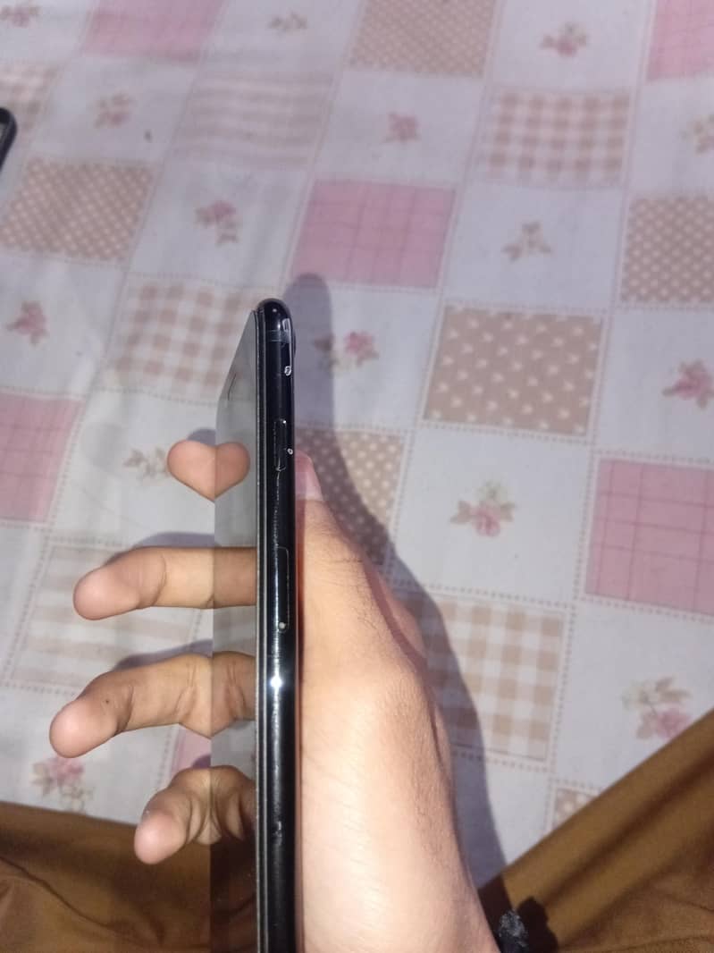 IPHONE 7PLUS 3
