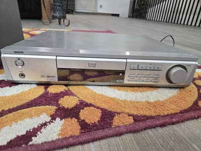 Sanyo with 5.1 [5 speakers + 1 amplifier]