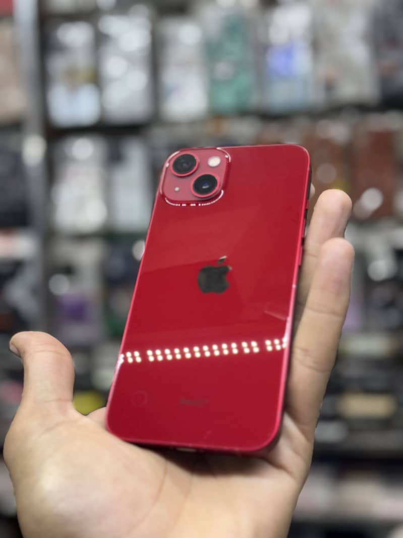 Apple iPhone 13 0