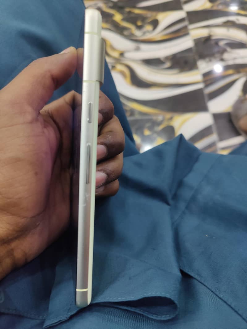 Google Pixel 7 3