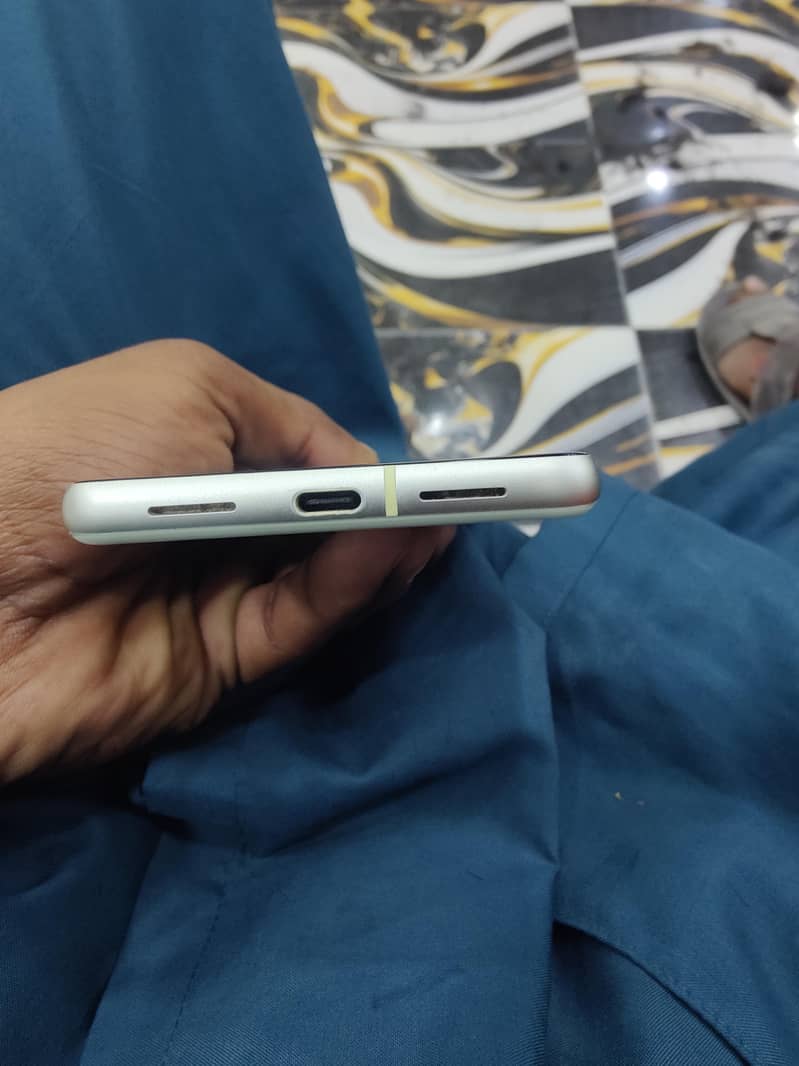 Google Pixel 7 5