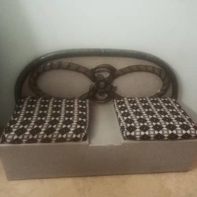 good condition v strong  two seater seat