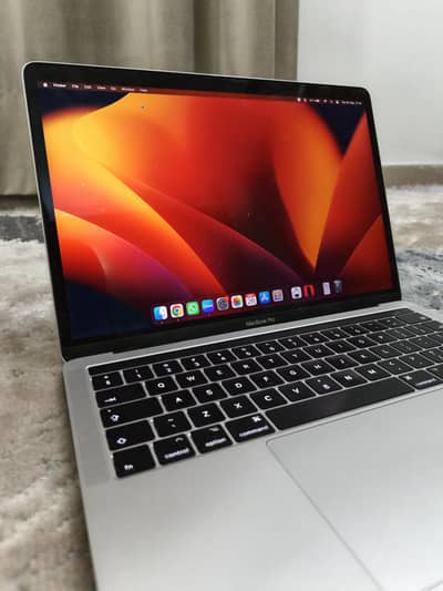 Macbook Pro 2017 with Original charger and cable
