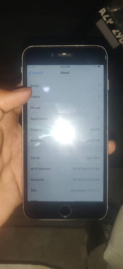 i phone 6plus all ok don't call onli es nbr pr rabta kry 03212284702