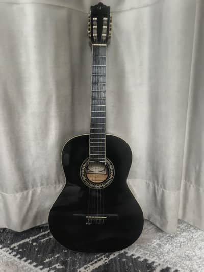 Don Francisco Vizcaya 39" full size Classical Guitar