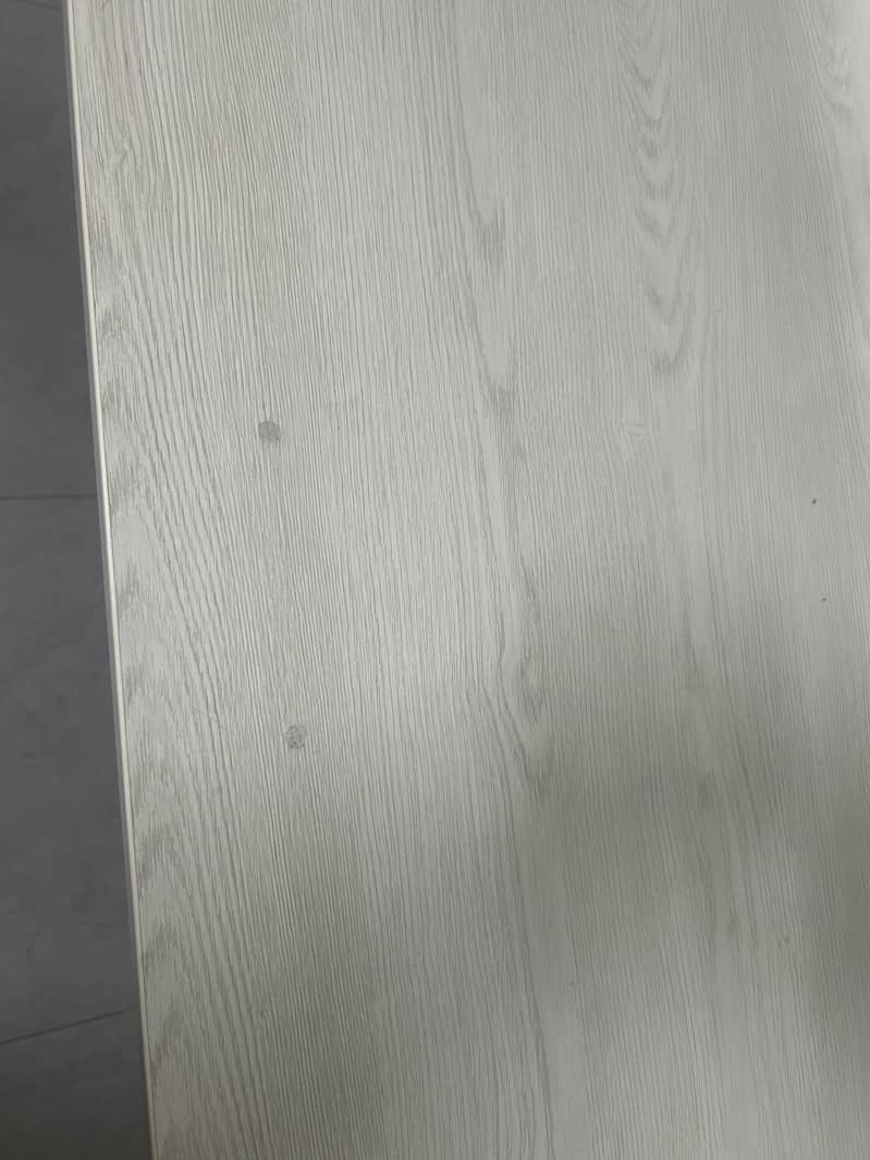 Computer / Dining table 1