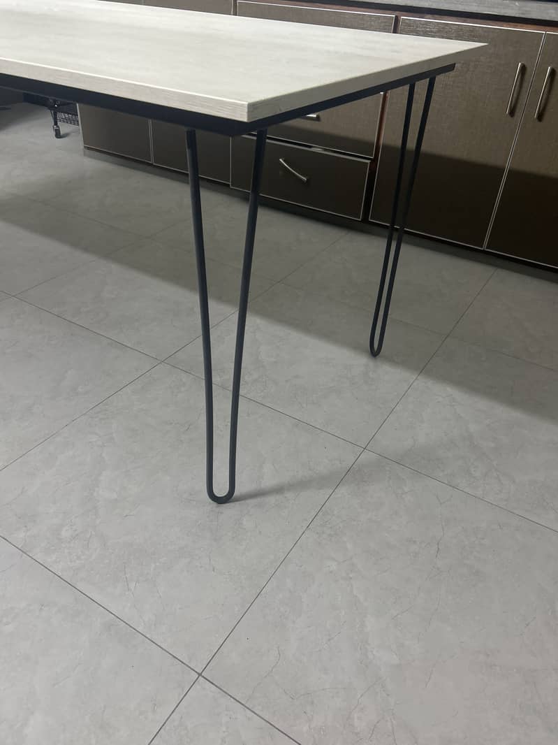 Computer / Dining table 2