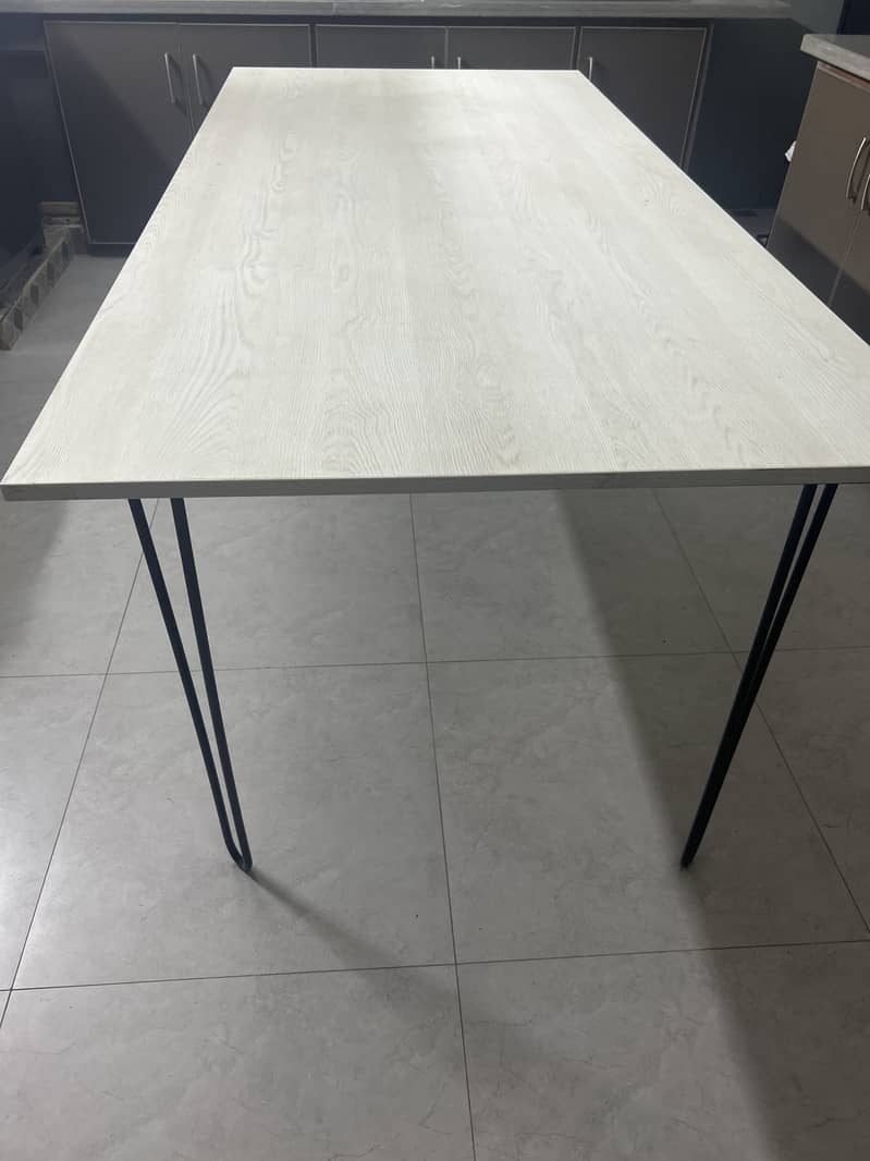 Computer / Dining table 3