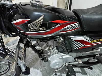 CG 125 23/24 model 03221406352