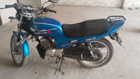 Yamaha 125z self  new condition