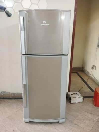 Dawlane Family Size Fridge Inverter