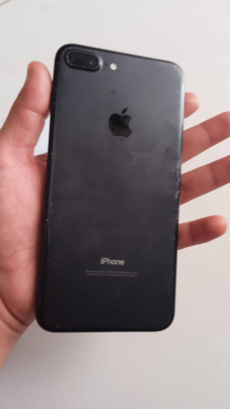 Apple iPhone 7 Plus 2