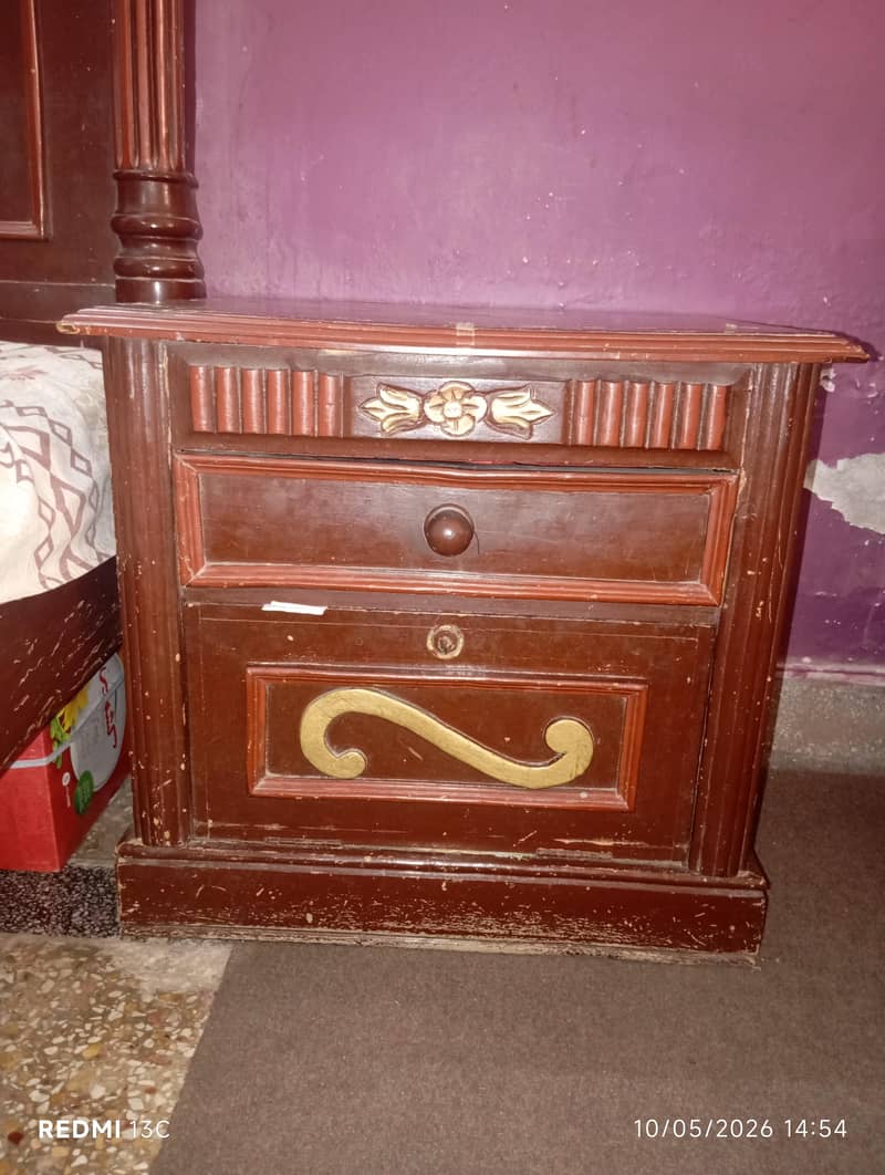 Dressing table with 2 side tables 3