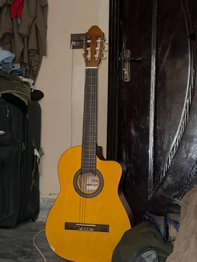 Stagg Classical Guitar With Bag and Capo
