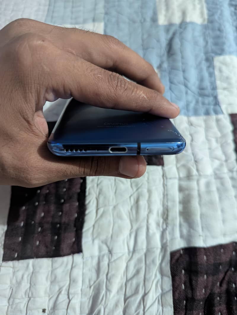 One Plus 7 Pro 3