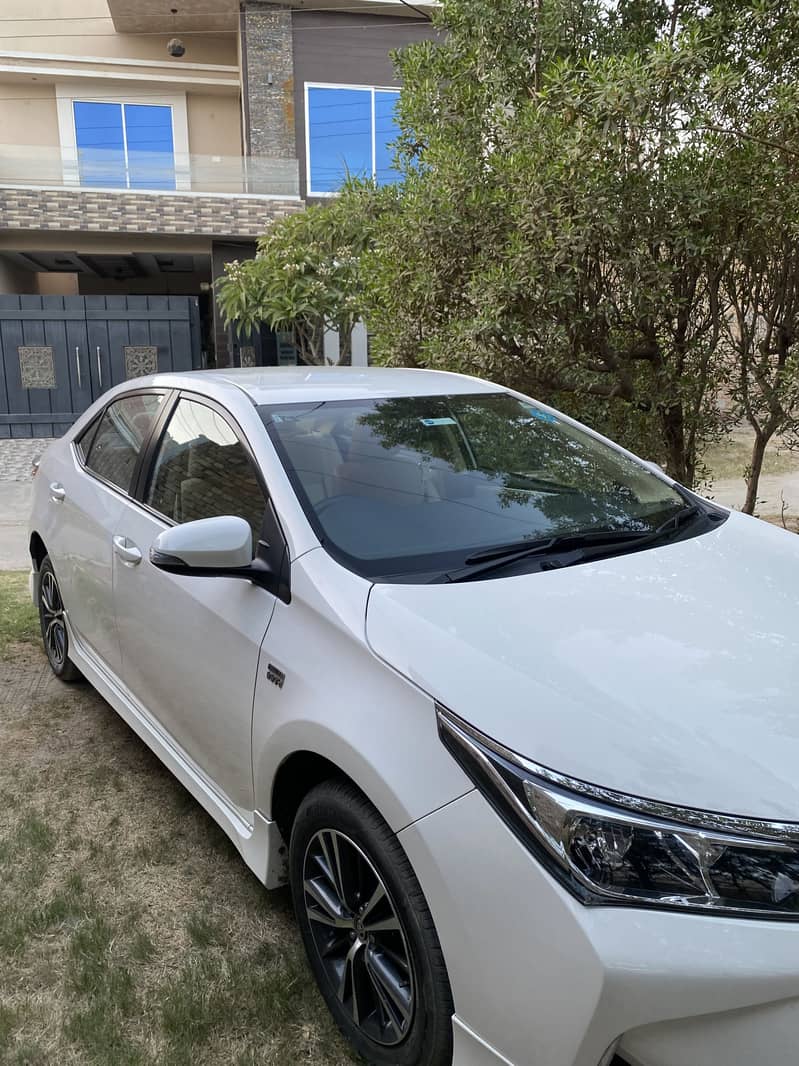 Corolla altis 8