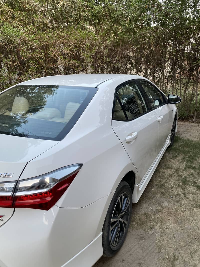 Corolla altis 9