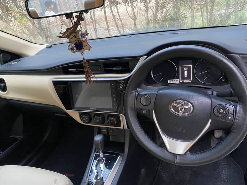Corolla altis 18