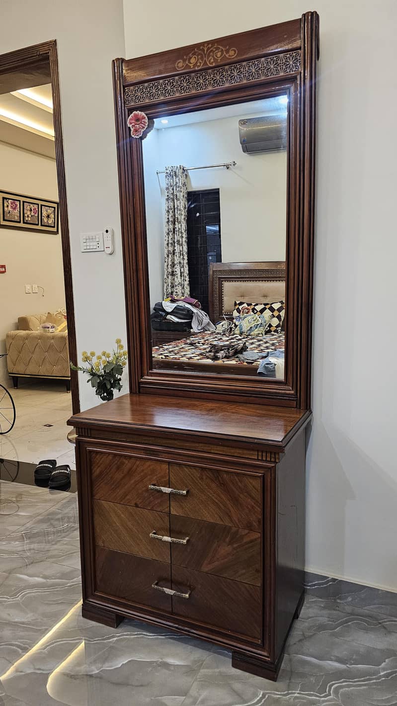 Dressing Tables 3