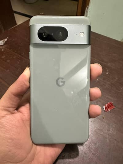 Google Pixel 8 (8GB/128GB) in Excellent Condition