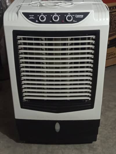 Izone Room Cooler Model 8800