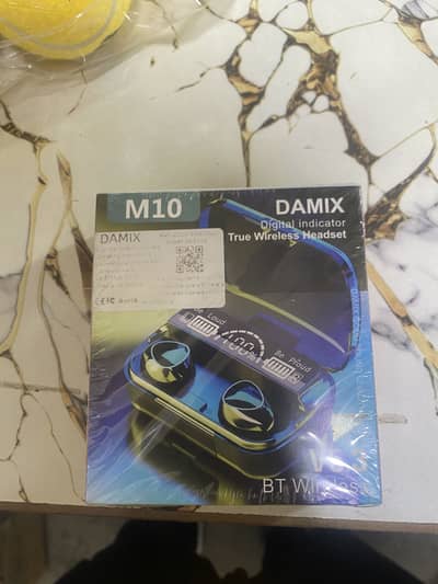 M10 earphone