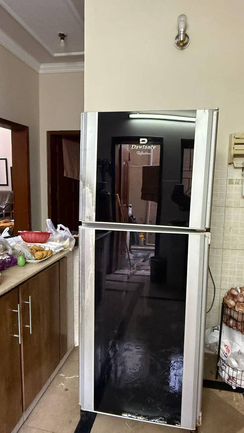 Refrigerator 0