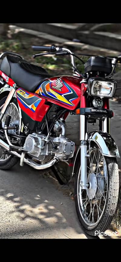 Cd 70 2026 model all ganiune saman available 804.1 number  expensive