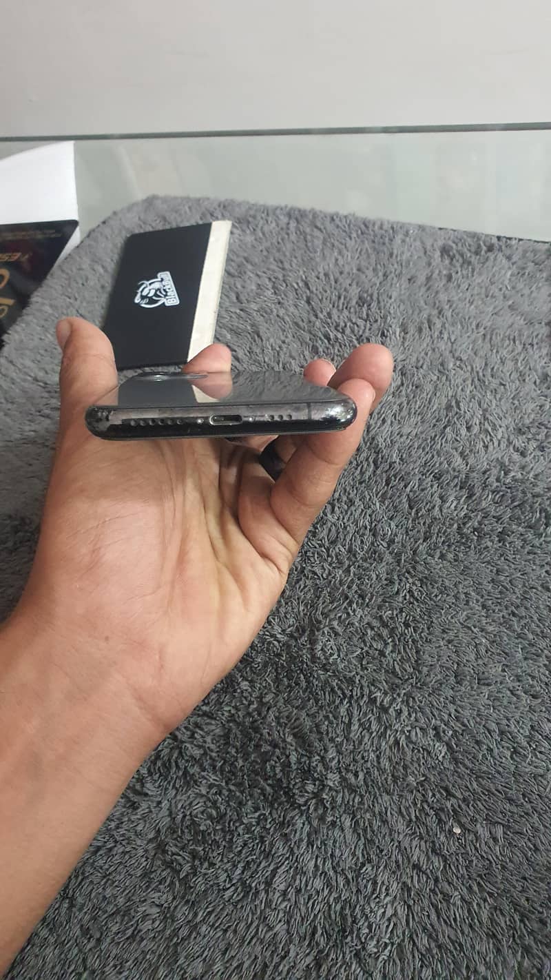 iPhone 11 pro 1